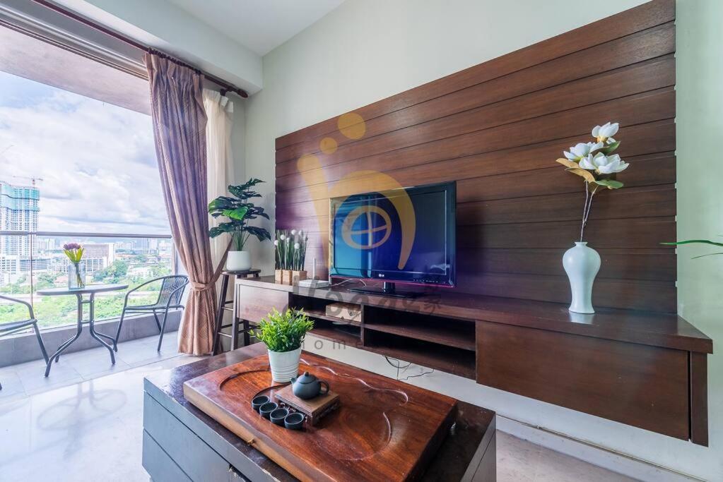 Myhabitat Klcc 2bedroom Family W Balcony #bathtub Apartemen Kuala Lumpur